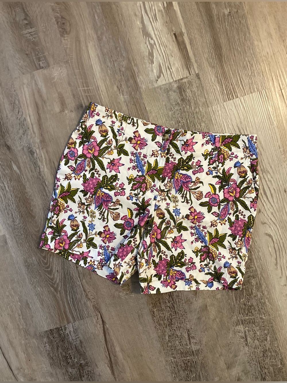 Talbots Woman's Floral Relaxed Chino Shorts Size 12P